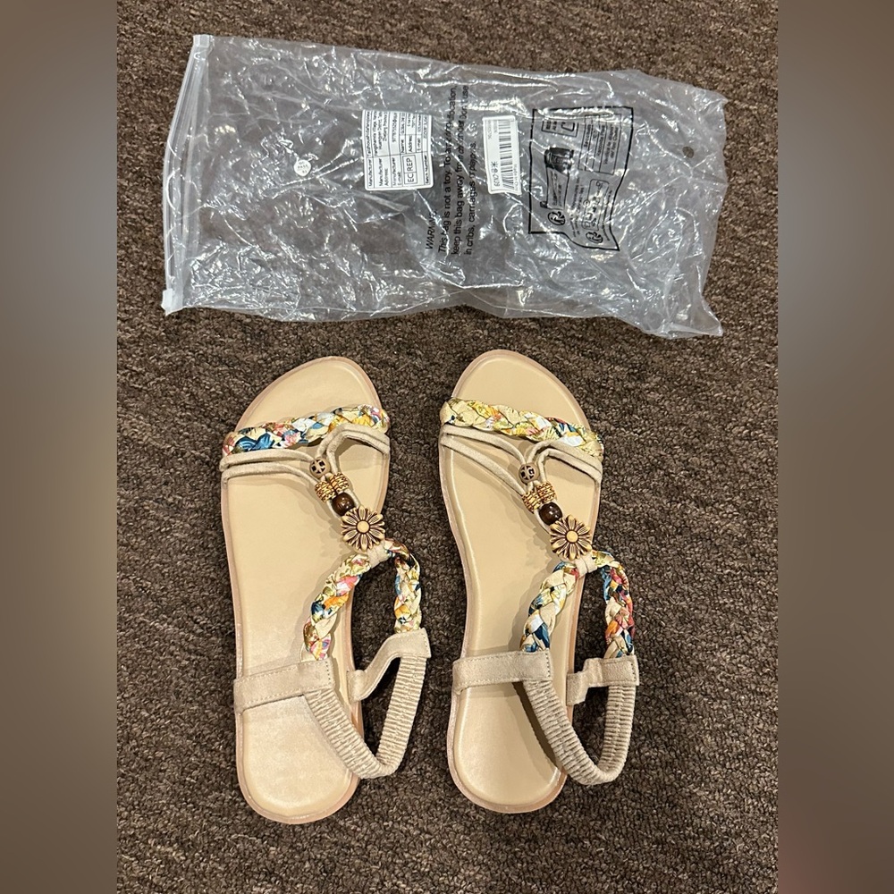 Brand NEW Women's Sz 39 Chic Braded Sequins Sandals casual summer shoes flats